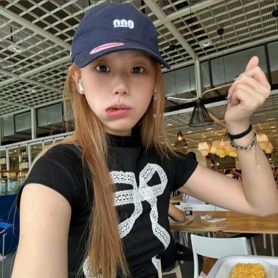 金发美人